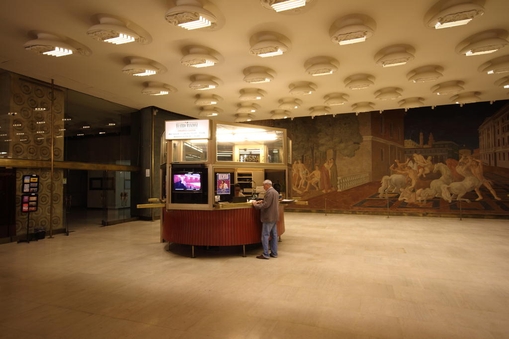 TeatroManzoni_lowres_03